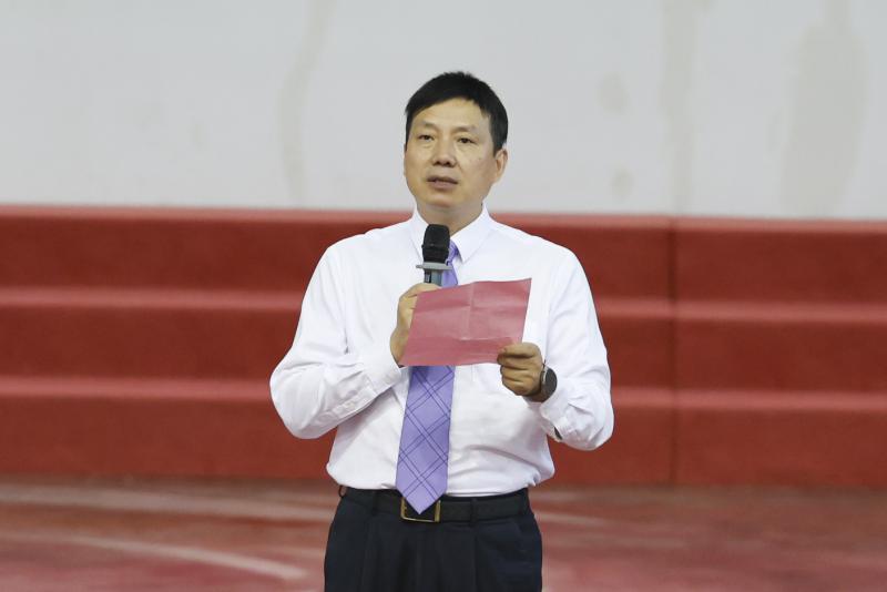 校党委书记、校长涂家文致成人词